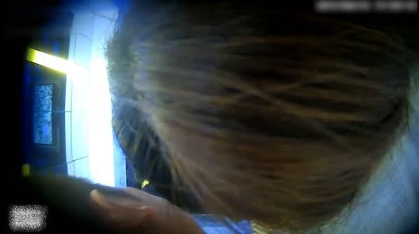 特色酒店偷拍清纯害羞的豹纹内裤美女和网友吃过饭后回酒店聊天时男的毛手毛脚想操她,挣扎半天还是被干了!